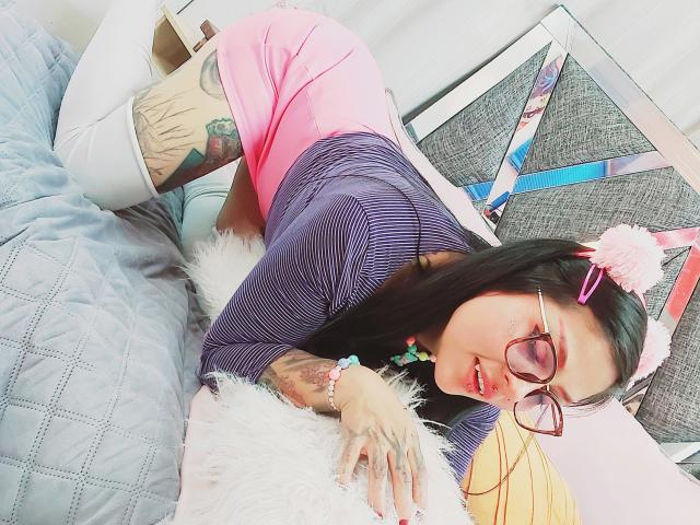 VeronaHellsing - Live porn &amp; sex cam - 12676236