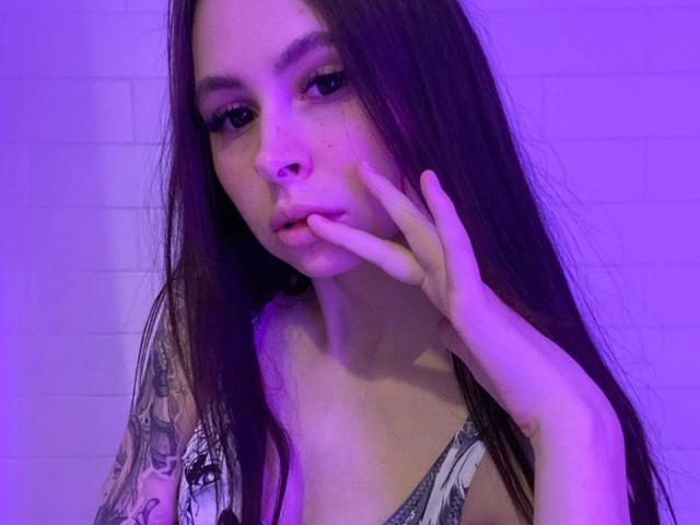 SweetiePie - Live sex cam - 12678384