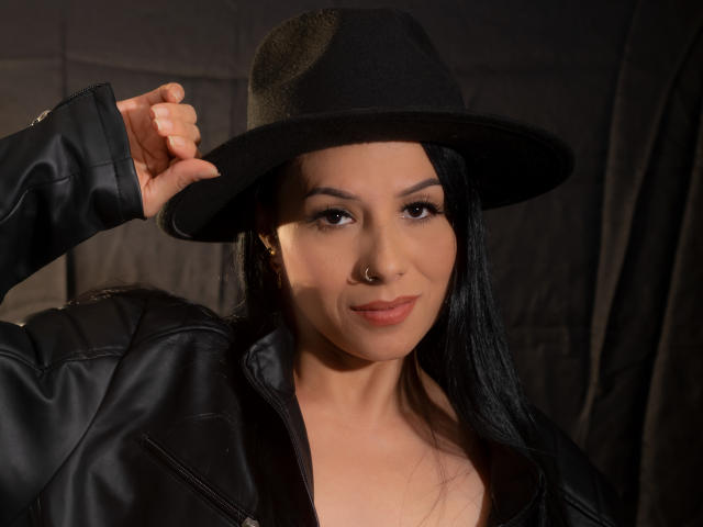 AprilSanderss - Live Sex Cam - 12679660