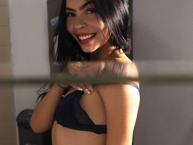 TaniaGuzman - Live porn &amp; sex cam - 12681316