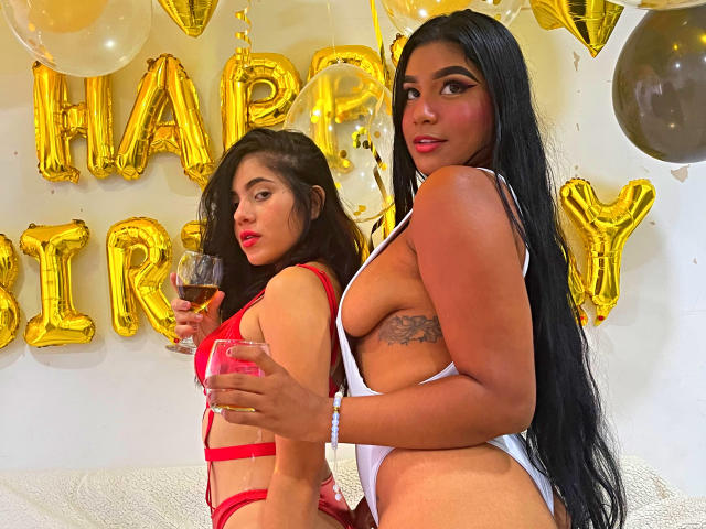 RileyNMia - Live porn &amp; sex cam - 12698424