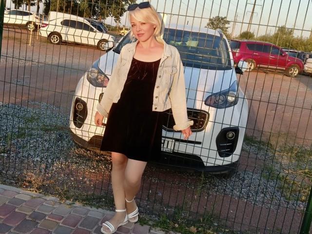 GloriaSinsser - Sexe cam en vivo - 12704748