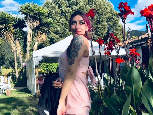 SabrinaMontana - Porno na żywo i seks kamera - 12707588