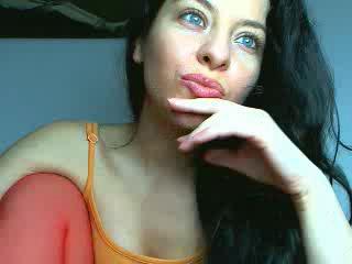 DollBlue - online chat porn with a White Young and sexy lady 