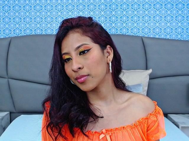 KristinFalconer - פורנו בשידור חי ומצלמת סקס - 12719988