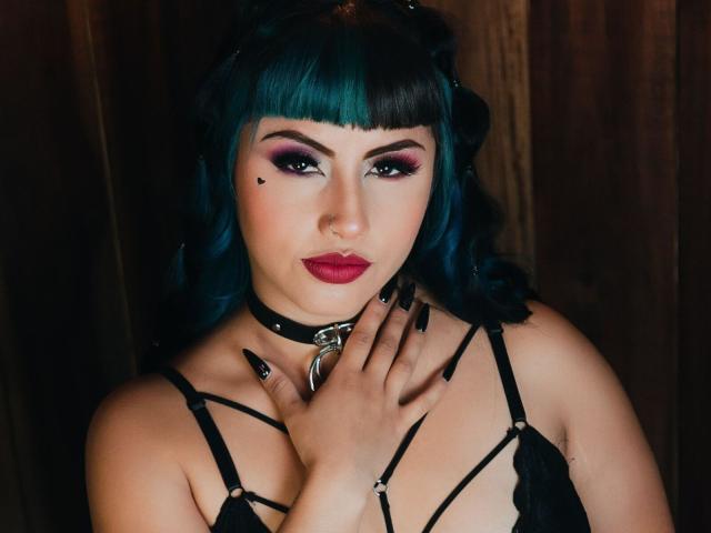 MeridaBlue - Live sexe cam - 12730260