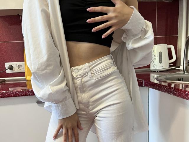 Solleil - Live sex cam - 12732556
