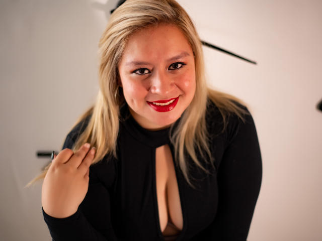 SaraMoreti - Live porn &amp; sex cam - 12742472