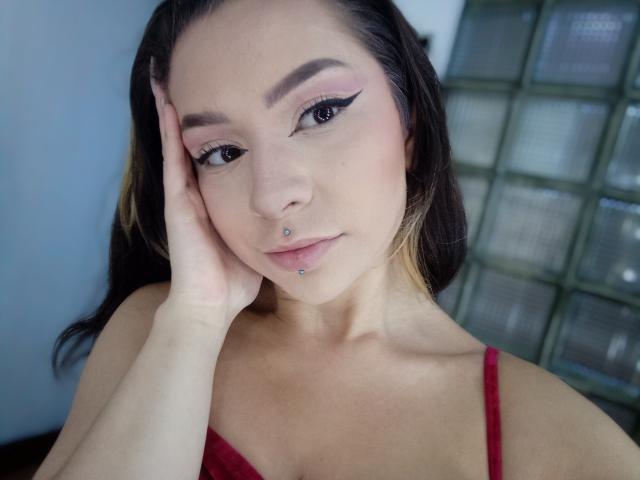 ZoeThompson - Live Sex Cam - 12743188