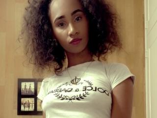 KennyaRose - Live Sex Cam - 12781452