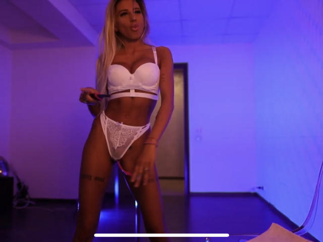 LisaaKiraa - Camera khiêu dâm &amp; quyến rũ trực tiếp - 12783144