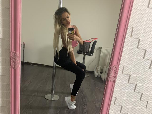 LisaaKiraa - Live sex cam - 12783276