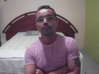 AlessandroFit - Live porn &amp; sex cam - 12784356