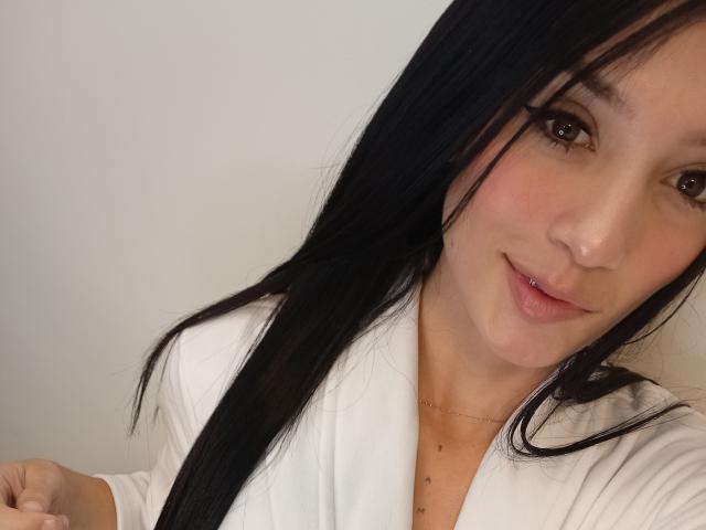 WitneyStoica - Live sex cam - 12790280