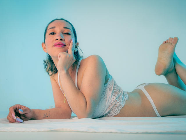 KassandraMiller - Live sexe cam - 12792900