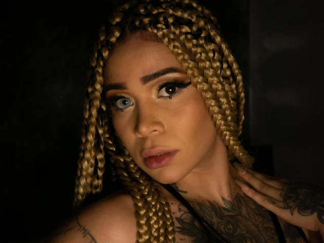 KoraWolff - Live porn &amp; sex cam - 12800820