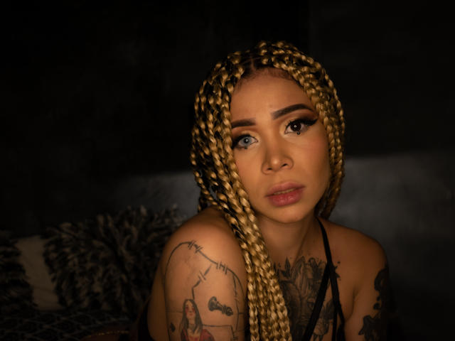 KoraWolff - Camera khiêu dâm &amp; quyến rũ trực tiếp - 12800828