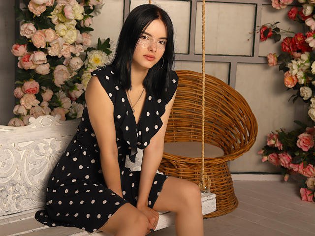 NicoleGrace - Live porn &amp; sex cam - 12809744