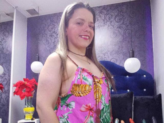 BiancaWild - Camera khiêu dâm &amp; quyến rũ trực tiếp - 12827364