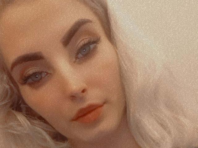 SkinnyBodyXX - Live sex cam - 12831708