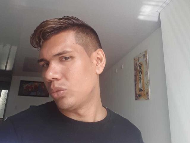 AlexSexyCute - Live Sex Cam - 12845780