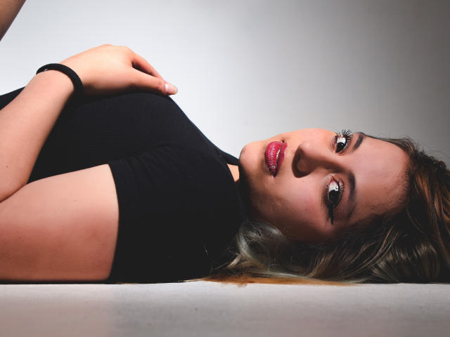 AriadnaCaruso - Sexe cam en vivo - 12853196