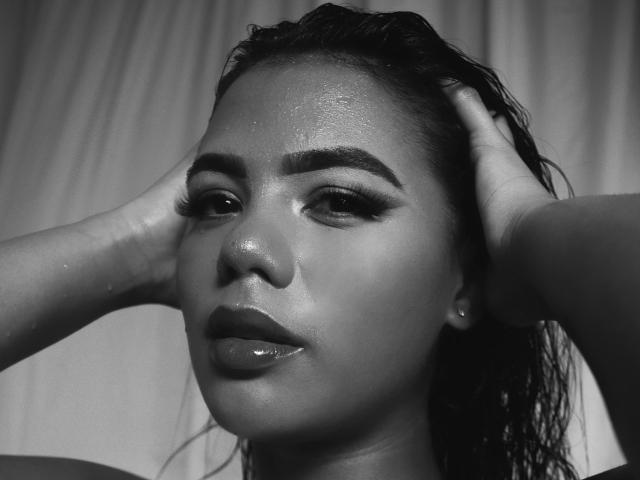 LissReyes - Live Sex Cam - 12855516