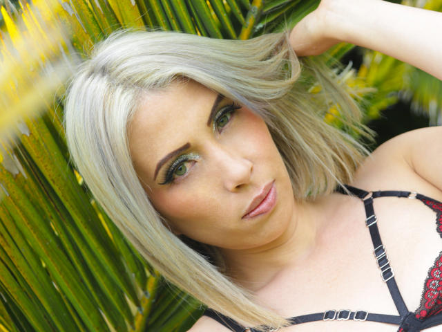 MiaLaurenty - Live porno og sexkamera - 12859168