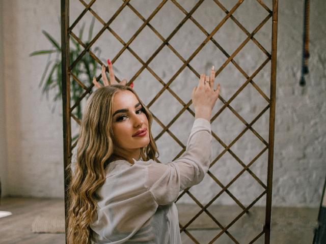 GynBerry - Live sex cam - 12862936