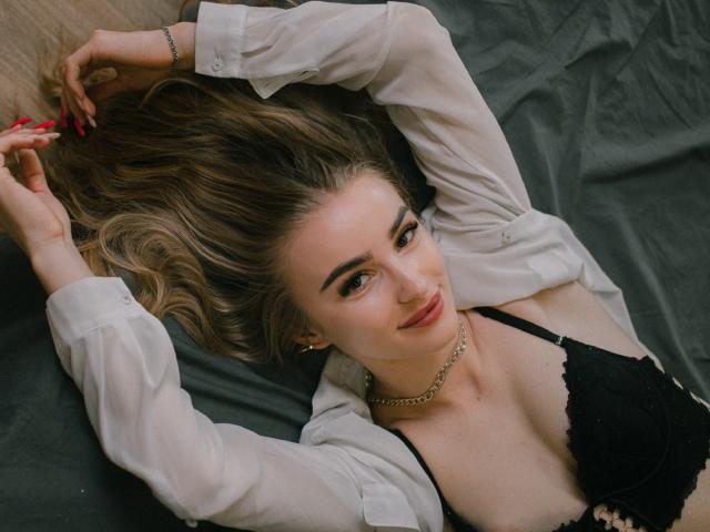 GynBerry - Live sex cam - 12862992