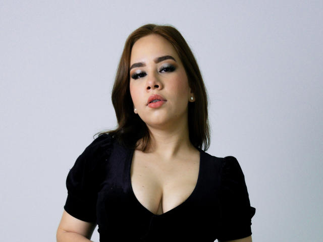 NicolleRossy - Sexe cam en vivo - 12869040