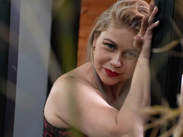 ArianaWilker - Live sex cam - 12871600