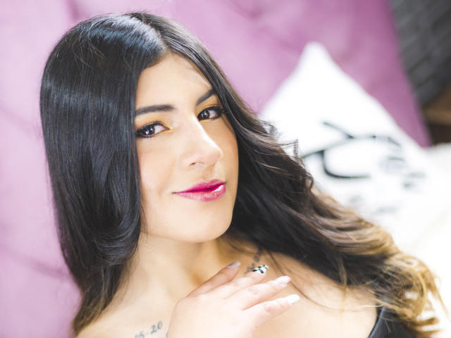 IssaFerrer - Live sex cam - 12884512