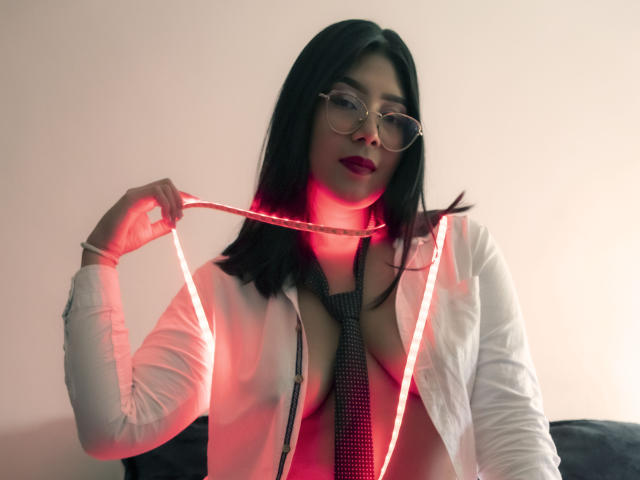 AlessaJames - Live sex cam - 12891084