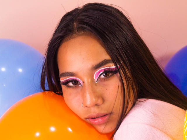 CharlotteWilliams - Live sex cam - 12898996