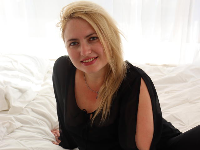 EvieHillton - Sexe cam en vivo - 12906964