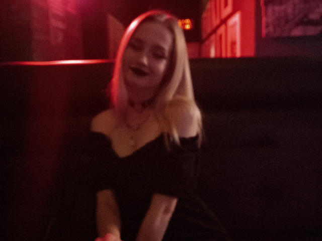 VallieLindy - Live porn &amp; sex cam - 12910404