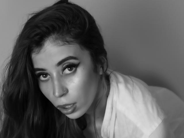 LaurenVega - Live sex cam - 12911468