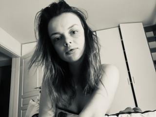 CorneliaMirabella - Live Sex Cam - 12914276