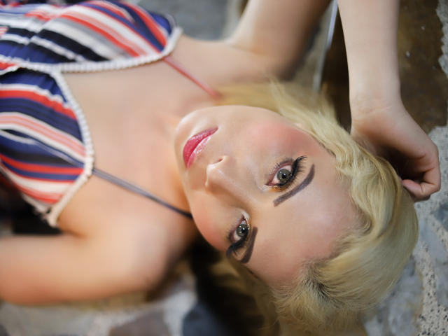 MiaLaurenty - Live sex cam - 12915288