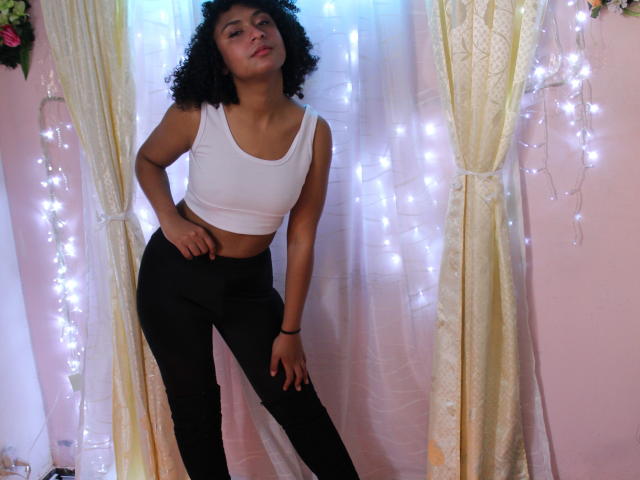 ValegaLagher - Live porn &amp; sex cam - 12935752