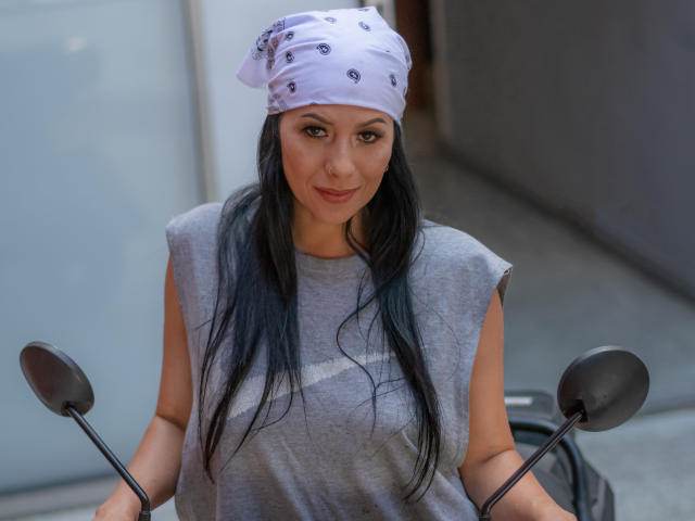 AprilSanderss - Porno na żywo i seks kamera - 12940192