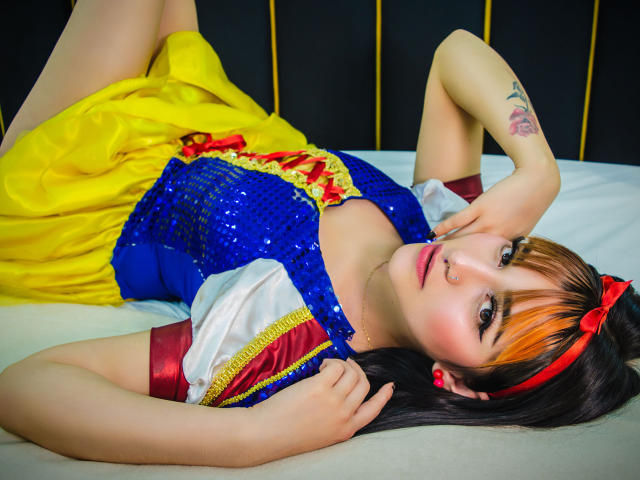 LindaWatsong - Élő pornó és szexkamera - 12974480