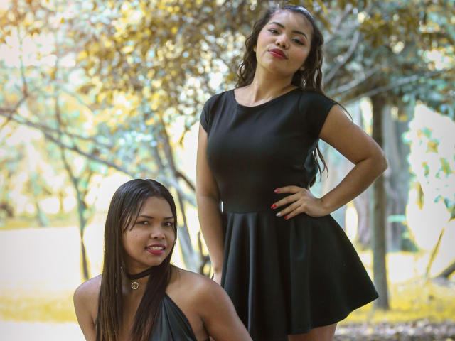 KellyAndAngie - Live sexe cam - 12981516
