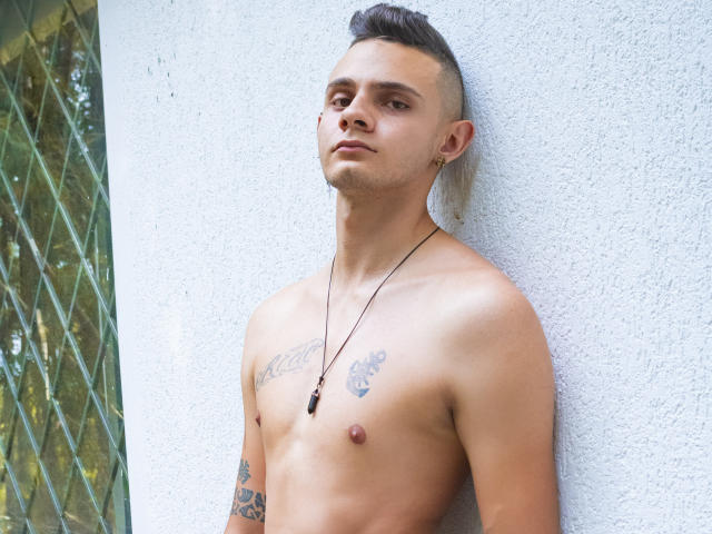 VladimirWolf - Live sex cam - 12987520