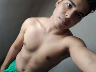 LiamHermann - Live porn &amp; sex cam - 12999968