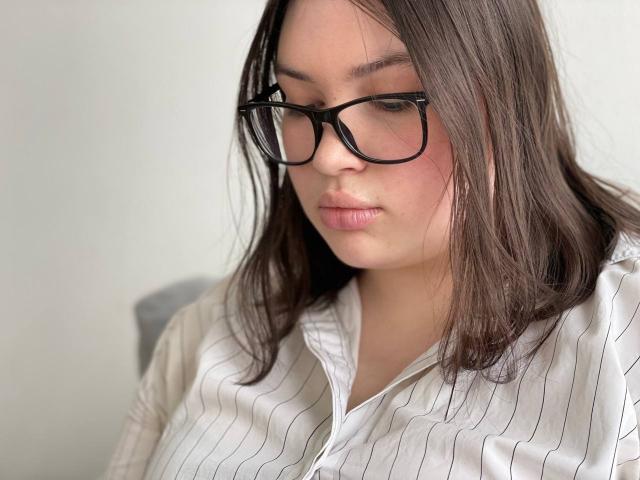 SnowWhiteBriana - Sexe cam en vivo - 13006104