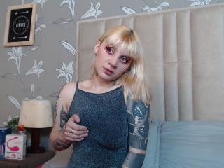 ZaraThompson - Live porn &amp; sex cam - 13020344