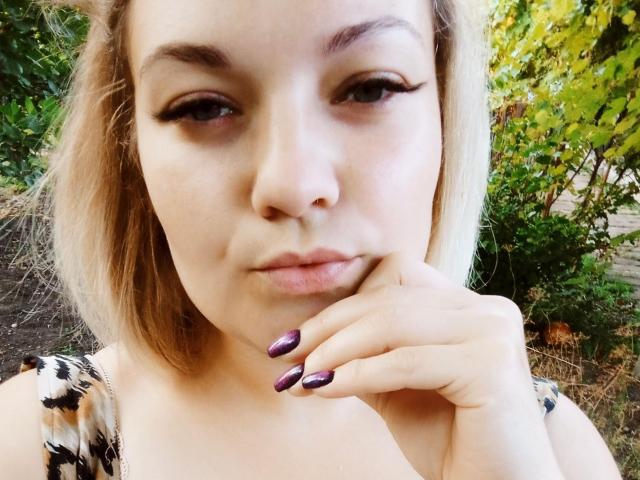 AdrianaWonder - Live sexe cam - 13034764