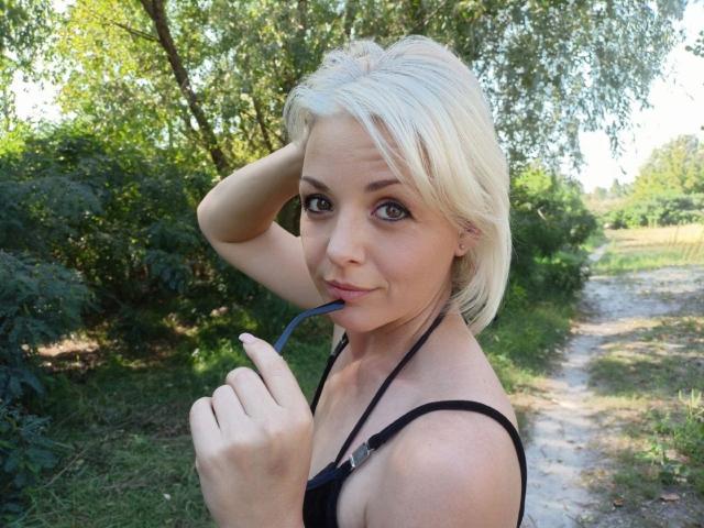 GloriaSinsser - Live sex cam - 13053836